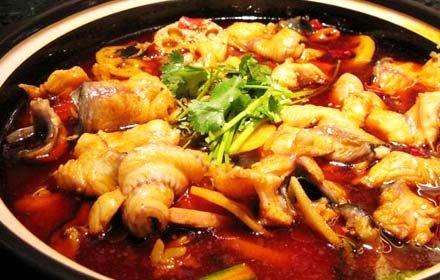 甘孜旅游必吃的特色美食推荐—冷锅鱼