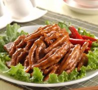 成都邛崃厨师培训方案范文学厨师多大年龄合适，你心里有数吗？