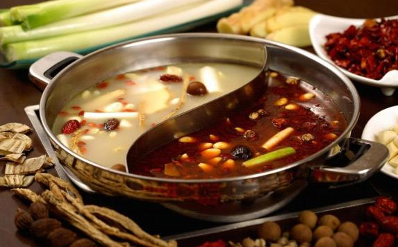 成都学火锅底料哪里好，专业火锅技术培训